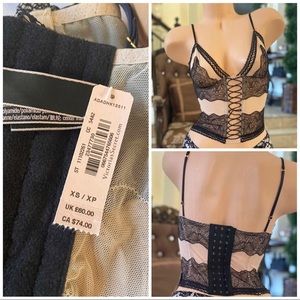 🎉victoria secret NEW lace corset